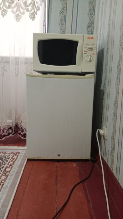 Холодильник микраволновка
