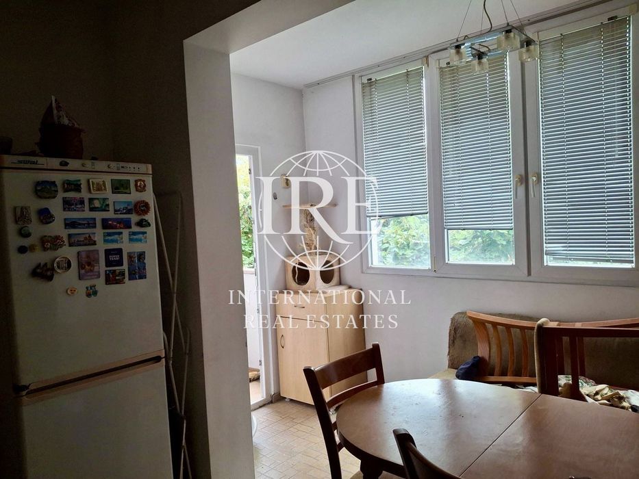 Продава се Тристаен апартамент в Варна, Окръжна болница - 65 кв.м за 2770 €/кв.м - Снимка #8