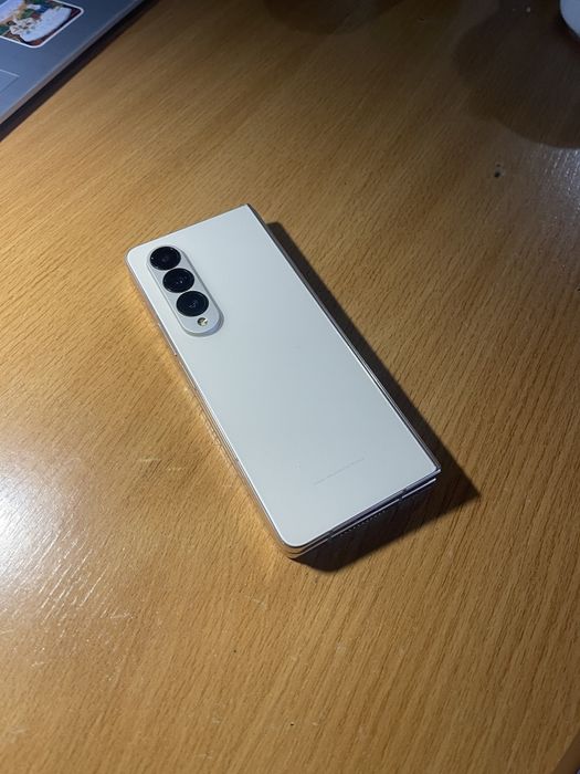 Продам Samsung Z Fold 4