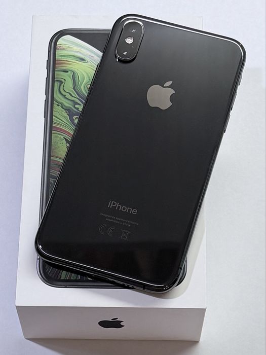 iPhone XS Black 92% battery