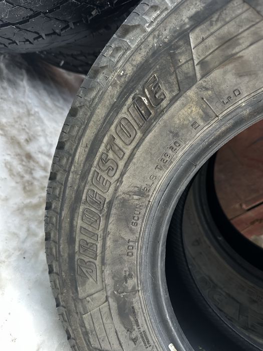 4 Cauciucuri Bridgestone 225 70 15c. Vara