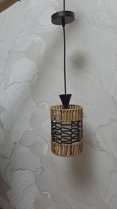 Продаётся люстра