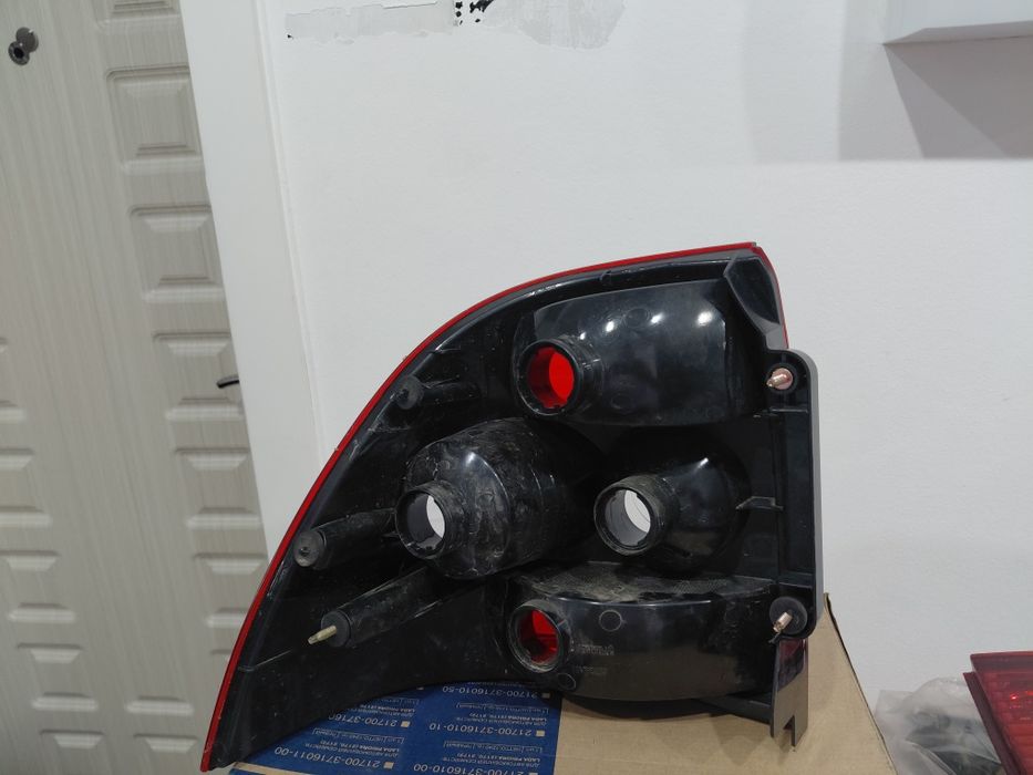 Фара левая правая приора задний