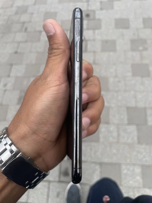 продается Iphone X 256 GP в идеальнойм состояний