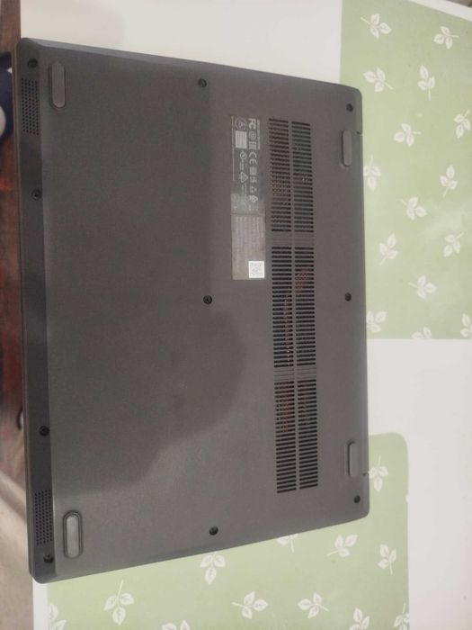 Laptop Lenovo 14 inch 12GB Ram, 256GB NVMe ssd, Ryzen 3