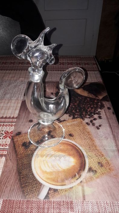 Carafâ de vim sau alte bâututri