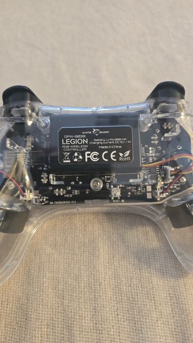 Controler/joystick white shark cu suport telefon