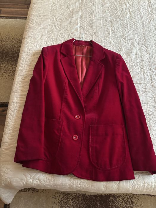 Дамско  червено сако