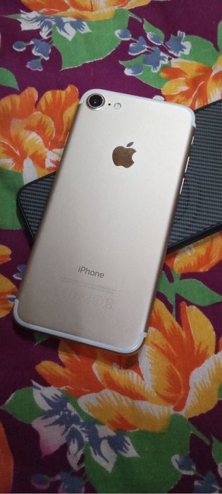 Iphone 7 128Gb Gold ideal obmen Redmi Samsunga