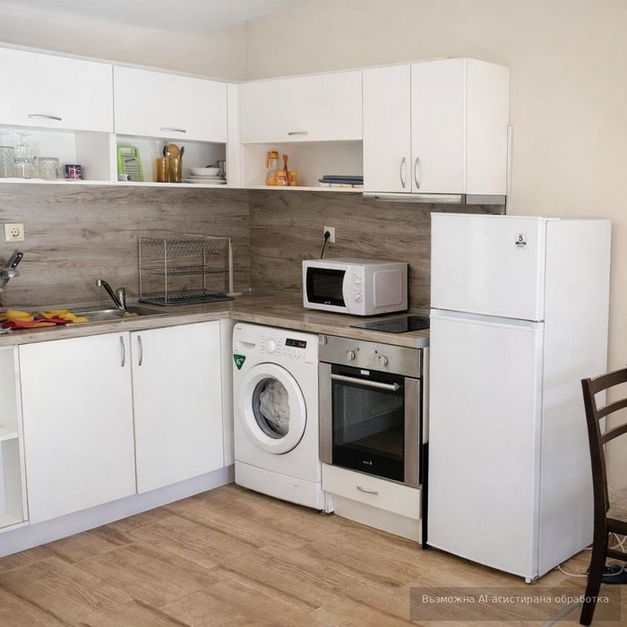 Дава се под наем Тристаен апартамент в Варна, Левски - 100 кв.м за 648.21 € - Снимка #1