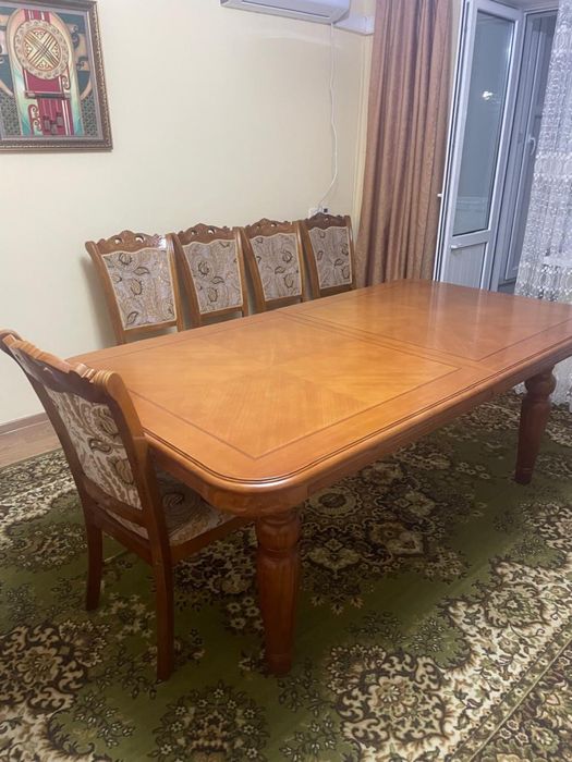 Продам стол и стулья