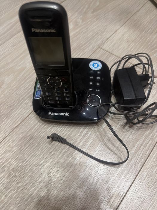 Продам радиотPanasonic KX-TG5511CA в отличном состоянии.