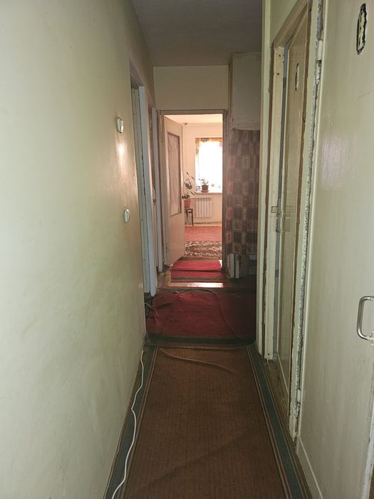 Срочно продаётся 3 комнатная квартира в городе Чирчике