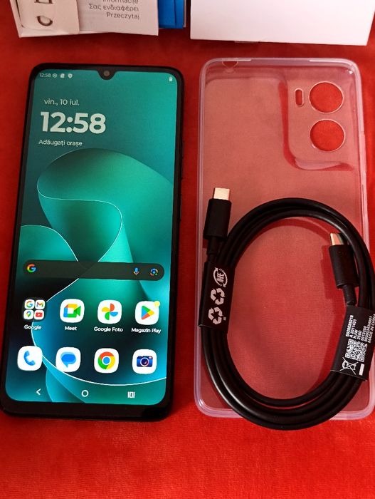 Smartphone Motorola G06 nou,în cutie,cu acte(nu iPhone 17, Samsung ultra)
