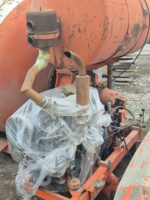 Миксер 7 куб т40 матор.