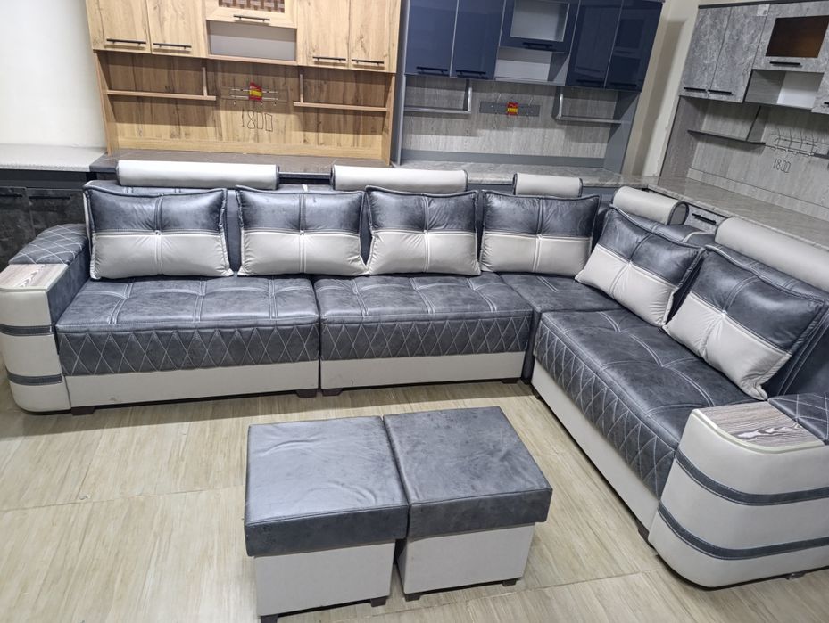 Акция! Гостиный уголок с подушками на памперс пружине.