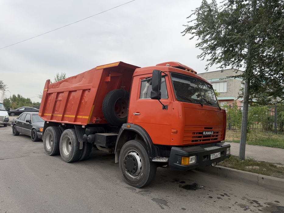 Вывоз мусор. Услуги камаз. Доставка сыпучих материалов. 3в1 трактор
