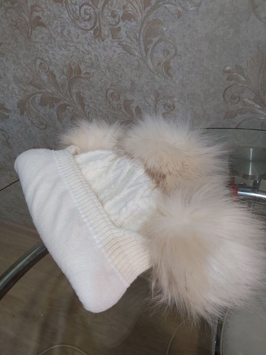 Шапка зимняя  НОВАЯ для девочки