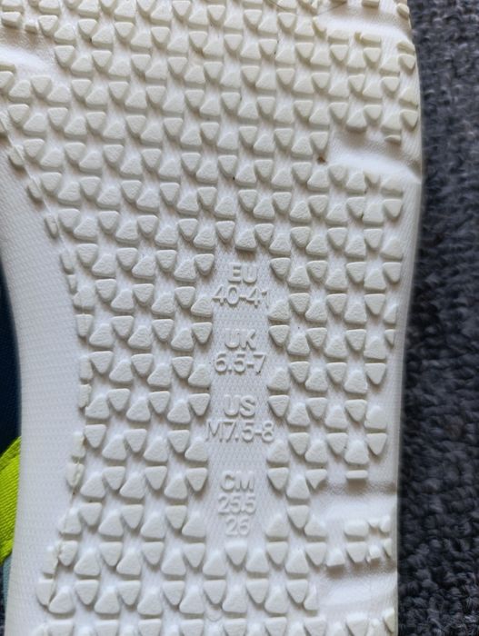 Adidași bărbați Nr 41 ( nu trimit prin curier sau poștă )
