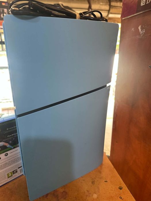 PlayStation 5 Slim Blu-ray Disc Edition + 2 DualSense контролера | Пълен комплект |