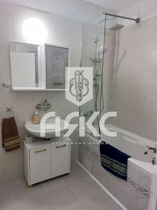 Дава се под наем Двустаен апартамент в София, Център - 66 кв.м за 650 € - Снимка #8