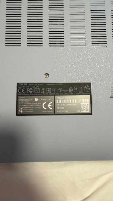 ASUS Vivobook X1502ZA | i5-12500H | 8GB RAM | 500GB SSD
