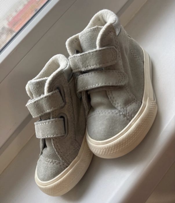 - Ghete converse mărimea 20