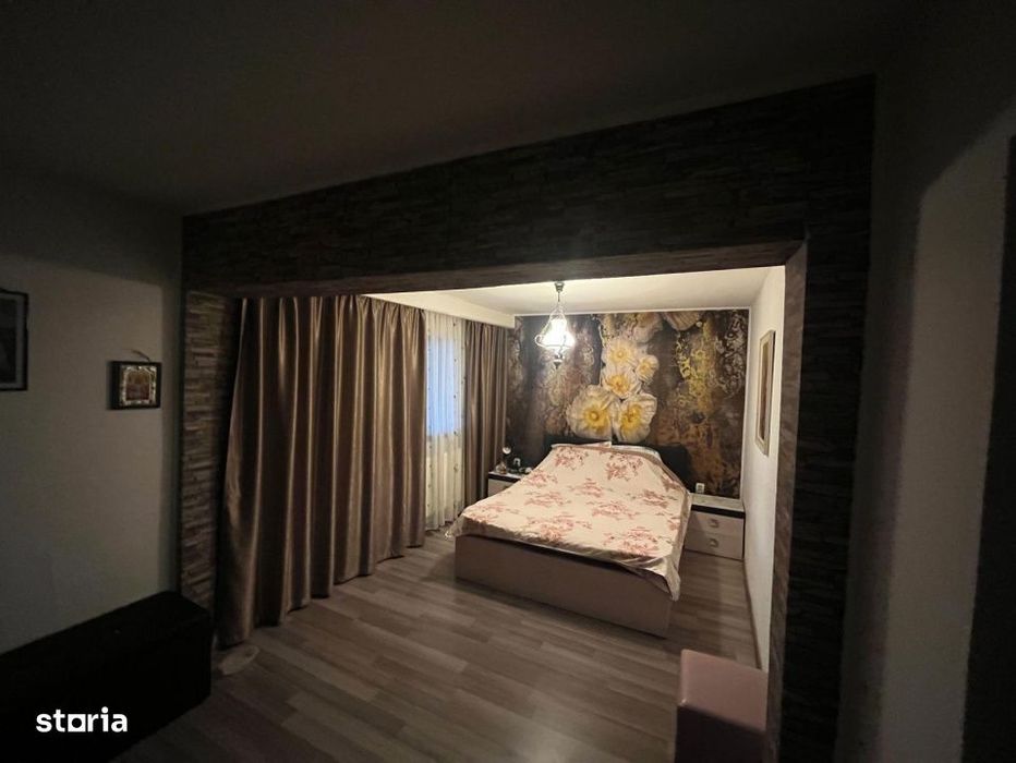 Casa P+M, 140 mp utili, 642 mp teren, panouri solare 5 kW, zona Damila