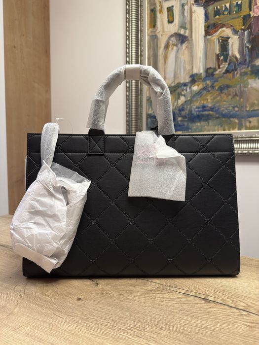 Дамска чанта на марката “Karl Lagerfeld”