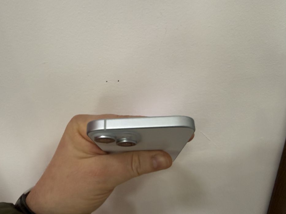 Iphone 15, Blue, pentru piese