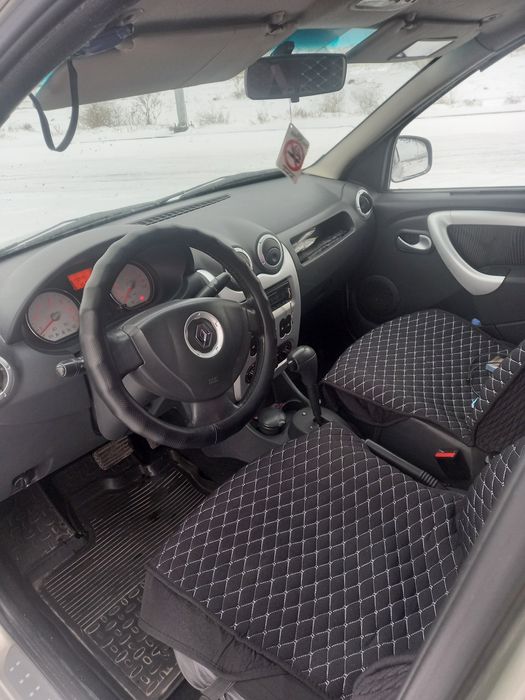 Рено Логан в отличном состоянии