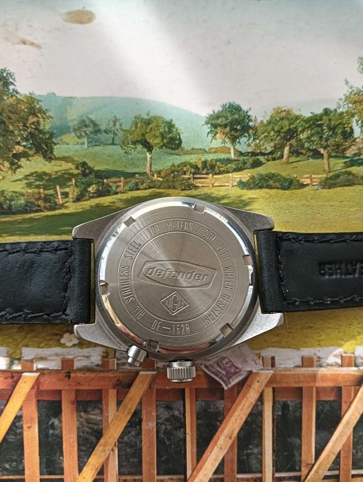 Часовник Fossil 100 meters defender