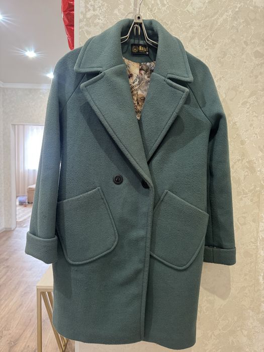 Пальто 46 размер за 15000