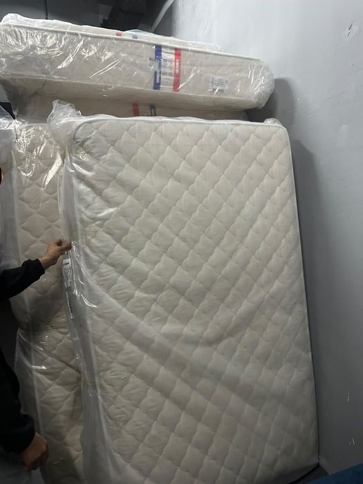 Матрасы Askona Hotel Deluxe Comfort 200x150,200x120, отлтчное состояни
