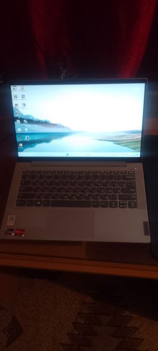 Срочно продам ноутбук идеа пад 5 5