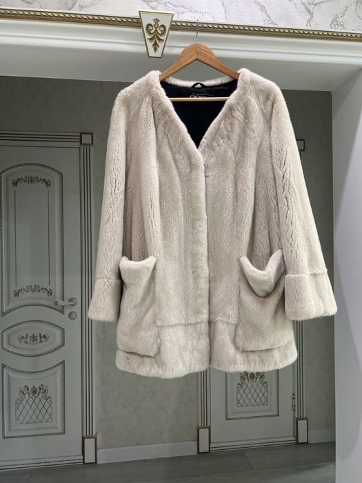 Продам норковую шубу срочно