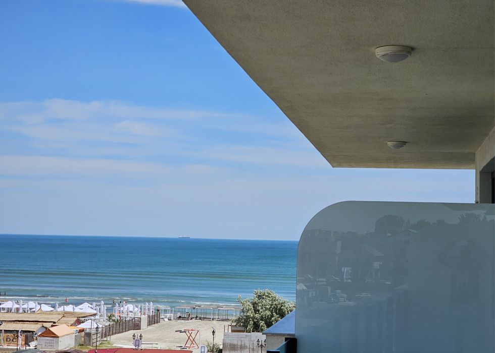 Cazare Mamaia Nord / Zona Azimuth / White Titanic /  Kaufland