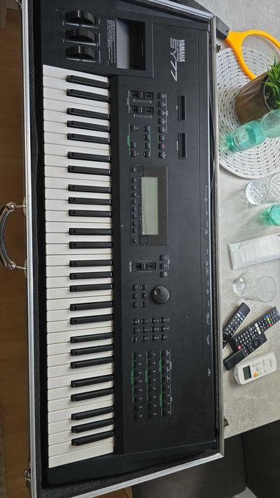 Yamaha sy77  profesional