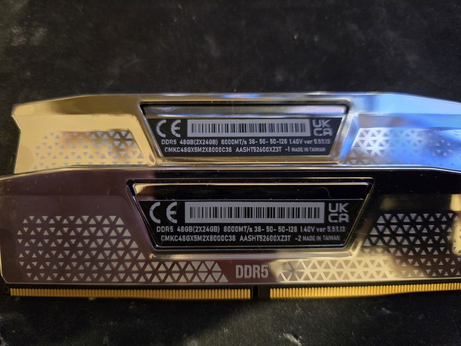 Ram DDR5 48gb 8000mt/s cl 38 Corsair nou 2*24