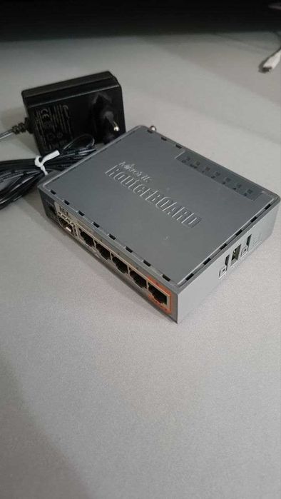 Маршрутизатор MikroTik hEX S (RB760iGS)