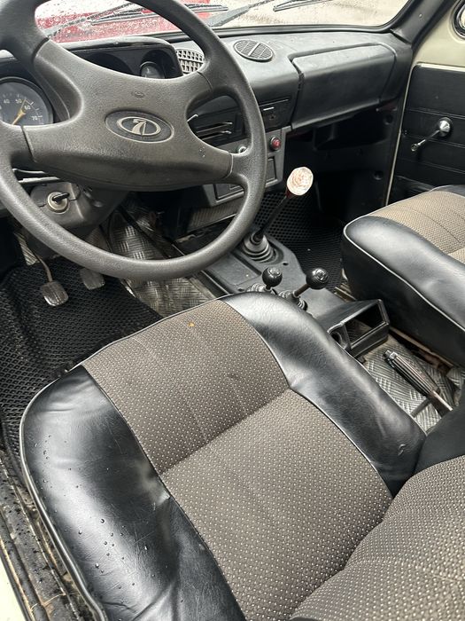 Продается автомобиль Нива