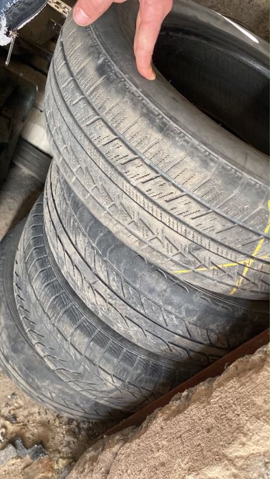 Продам зимние шины 215/70/15