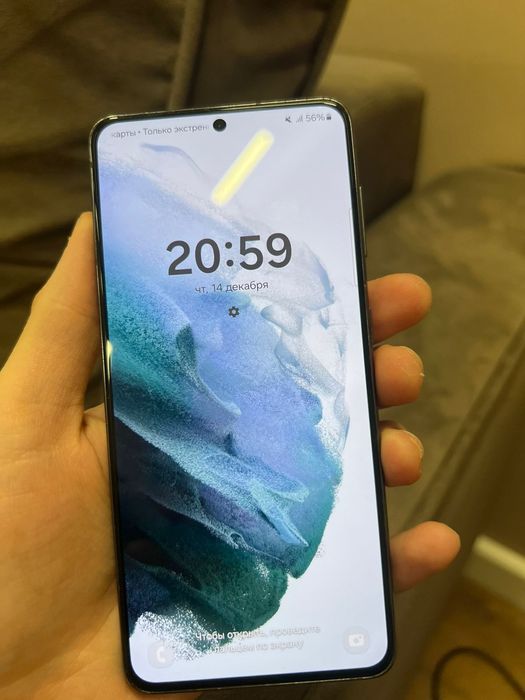 Samsung Galaxy S21
Телефон в