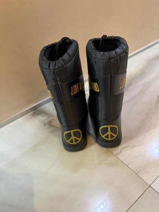 Апрески love moschino