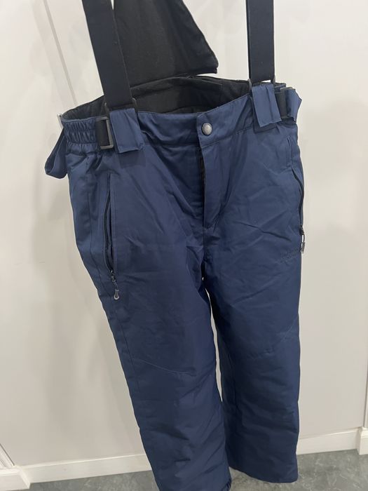 Продается лыжный костюм для девочек