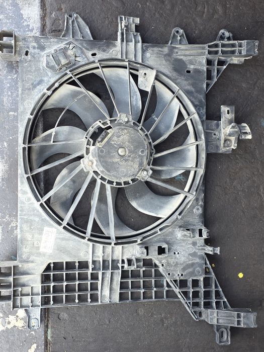 Диффузор/Вентилятор /Радиатора Рено Дастер/Renault Duster