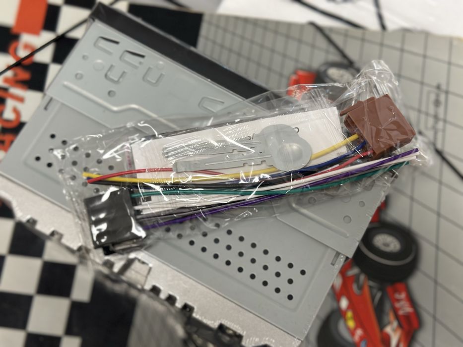 Радио за кола SANDA