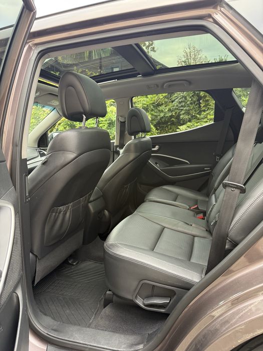 Hyundai Santa Fe 2015 7 locuri