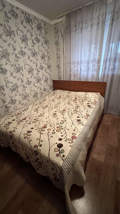 Продам спальный гарнитур