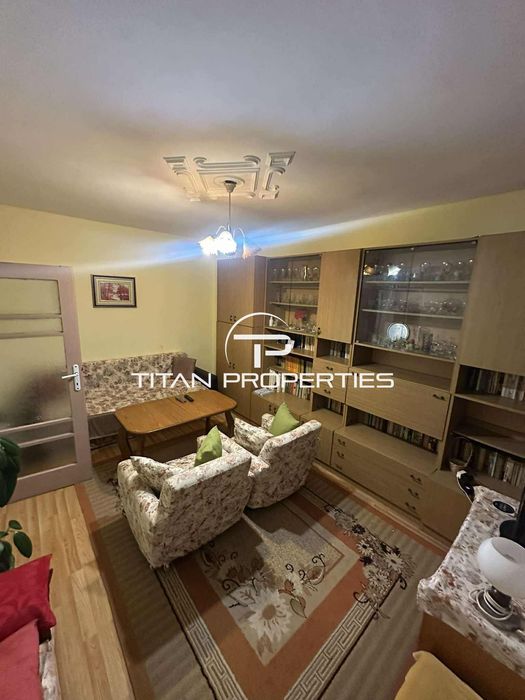 Двустаен апартамент, под наем, Център